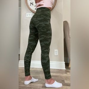 Colorfulkoala leggings